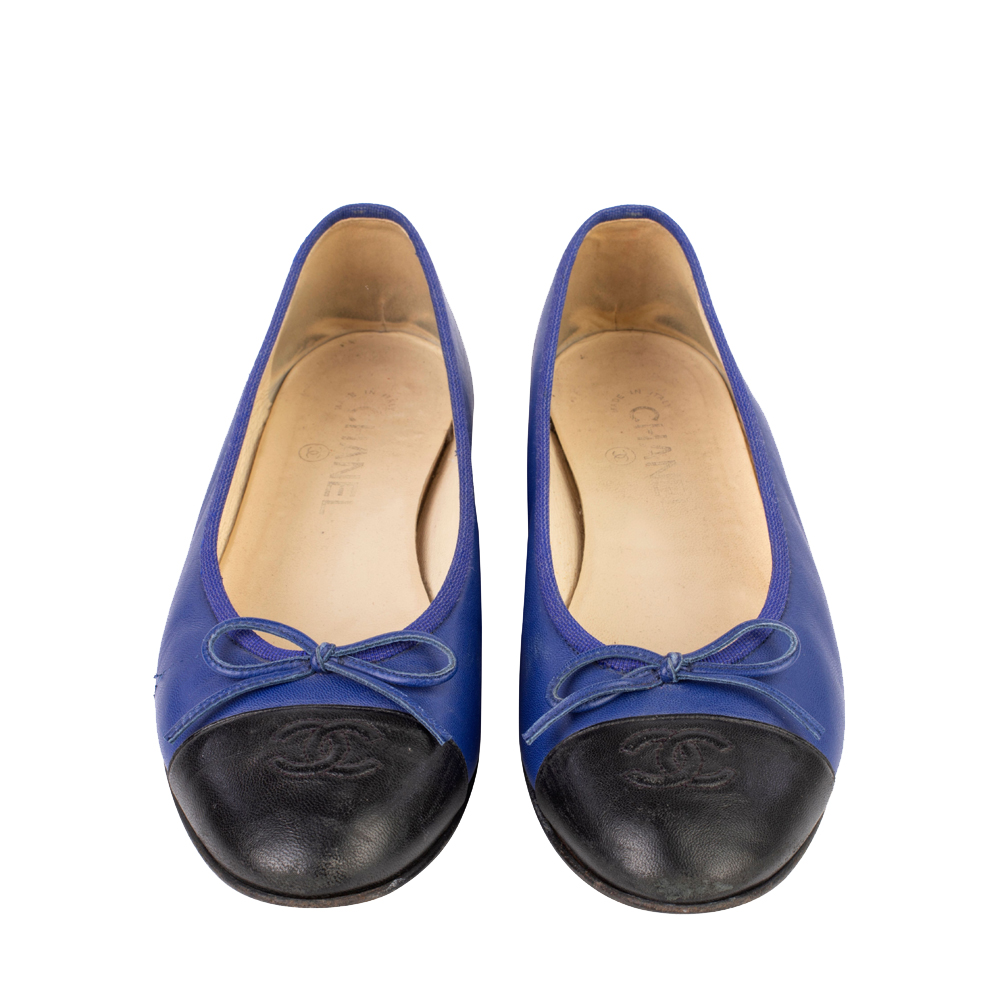 

Chanel Blue/Black leather CC Cap-Toe Ballet Flats Size EU