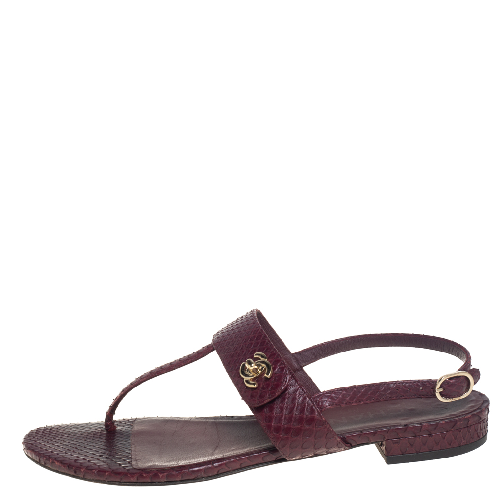 

Chanel Burgundy Snakeskin CC Thong Flats Size