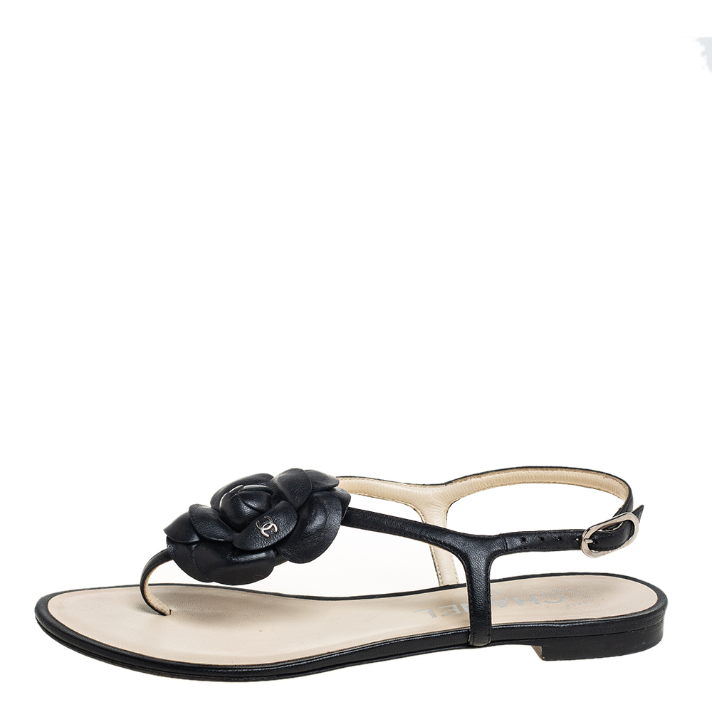 

Chanel Black Leather Camellia Thong Flat Sandals Size