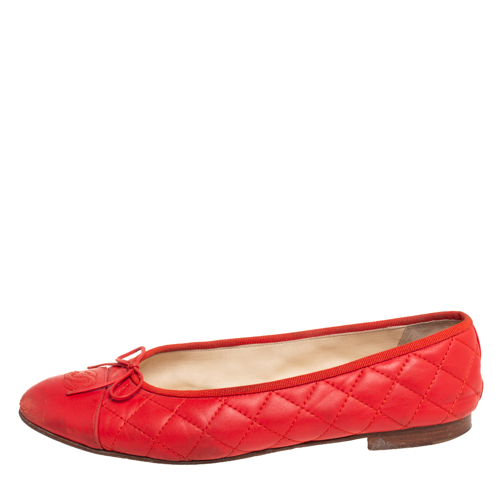 

Chanel Orange Quilted Leather Ballet Flats Size