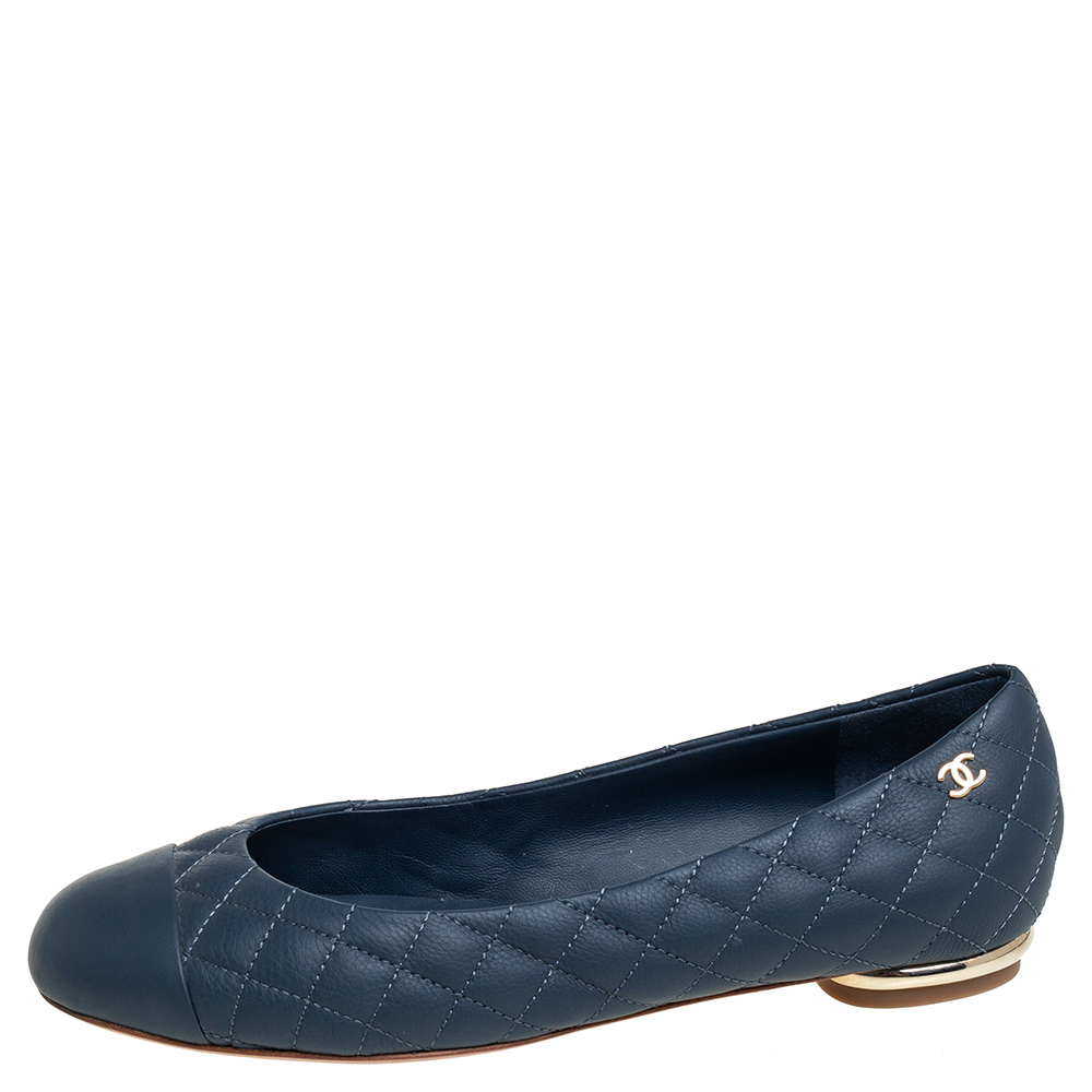 

Chanel Blue Quilted Leather Cap Toe Ballet Flats Size, Grey