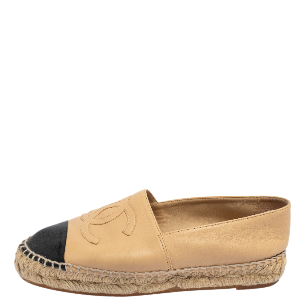 

Chanel Beige/Black Leather CC Cap Toe Espadrille Flats Size