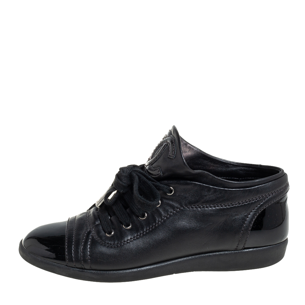 

Chanel Black Patent And Leather CC Sneakers Size