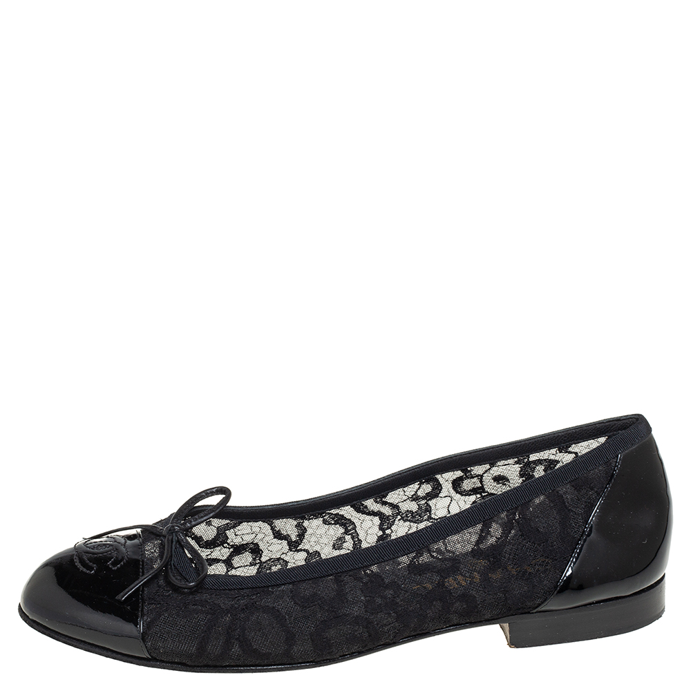 

Chanel Black Patent Leather And Lace Ballet Flats Size