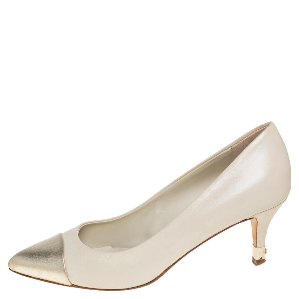 

Chanel Gold/Cream Leather Cap Toe Pointed Toe Pumps Size