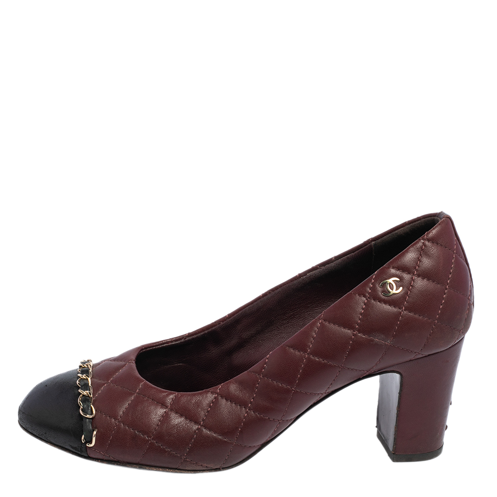 

Chanel Burgundy/Black Quilted Leather Chain CC Cap Toe Pumps Size