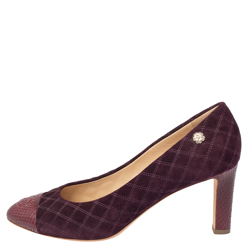 

Chanel Burgundy Quilted Suede And Python Leather Cap Toe CC Pumps Size