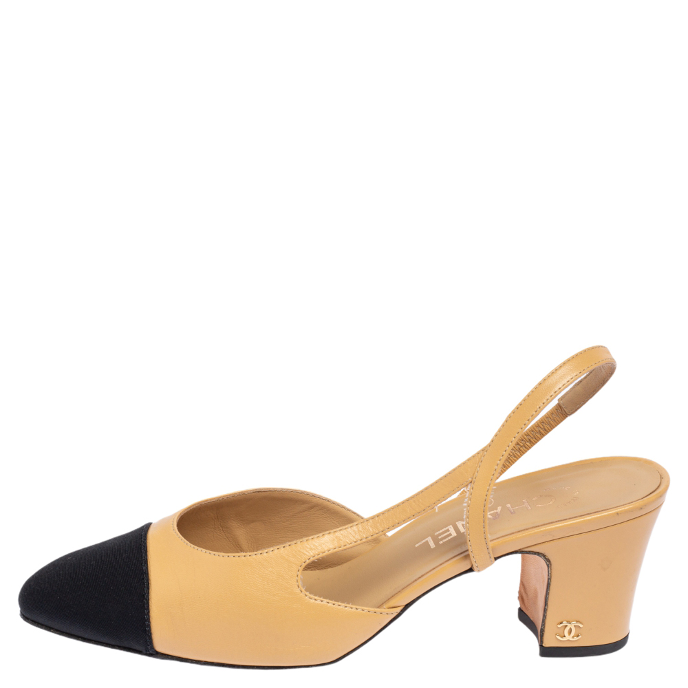 

Chanel Black/Beige Leather and Fabric Cap Toe Slingback Sandals Size