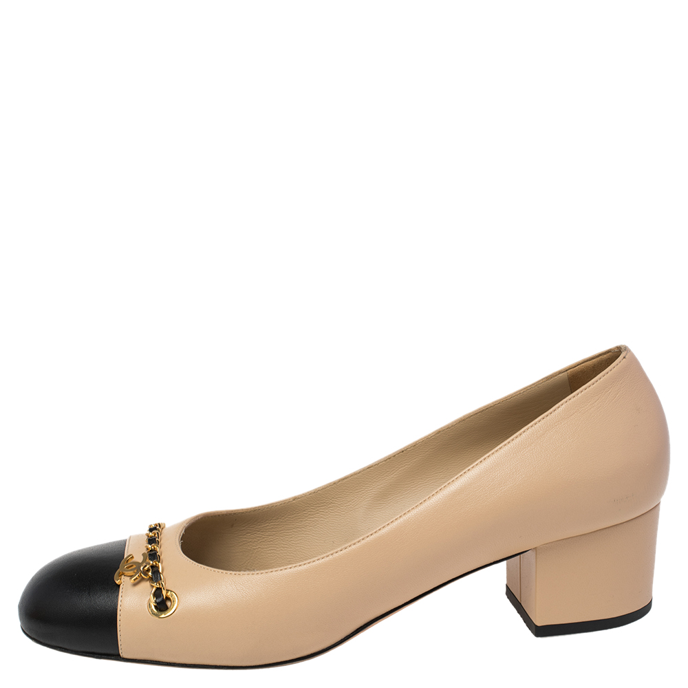 

Chanel Beige/Black Leather Chain CC And Clover Cap Toe Pumps Size