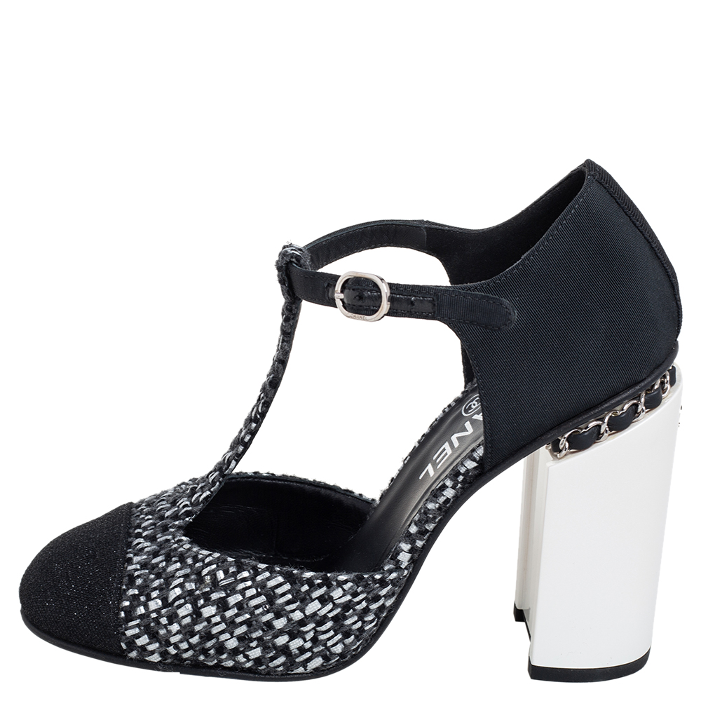 

Chanel Black Tweed and Fabric Cap Toe T-Strap Sandals Size