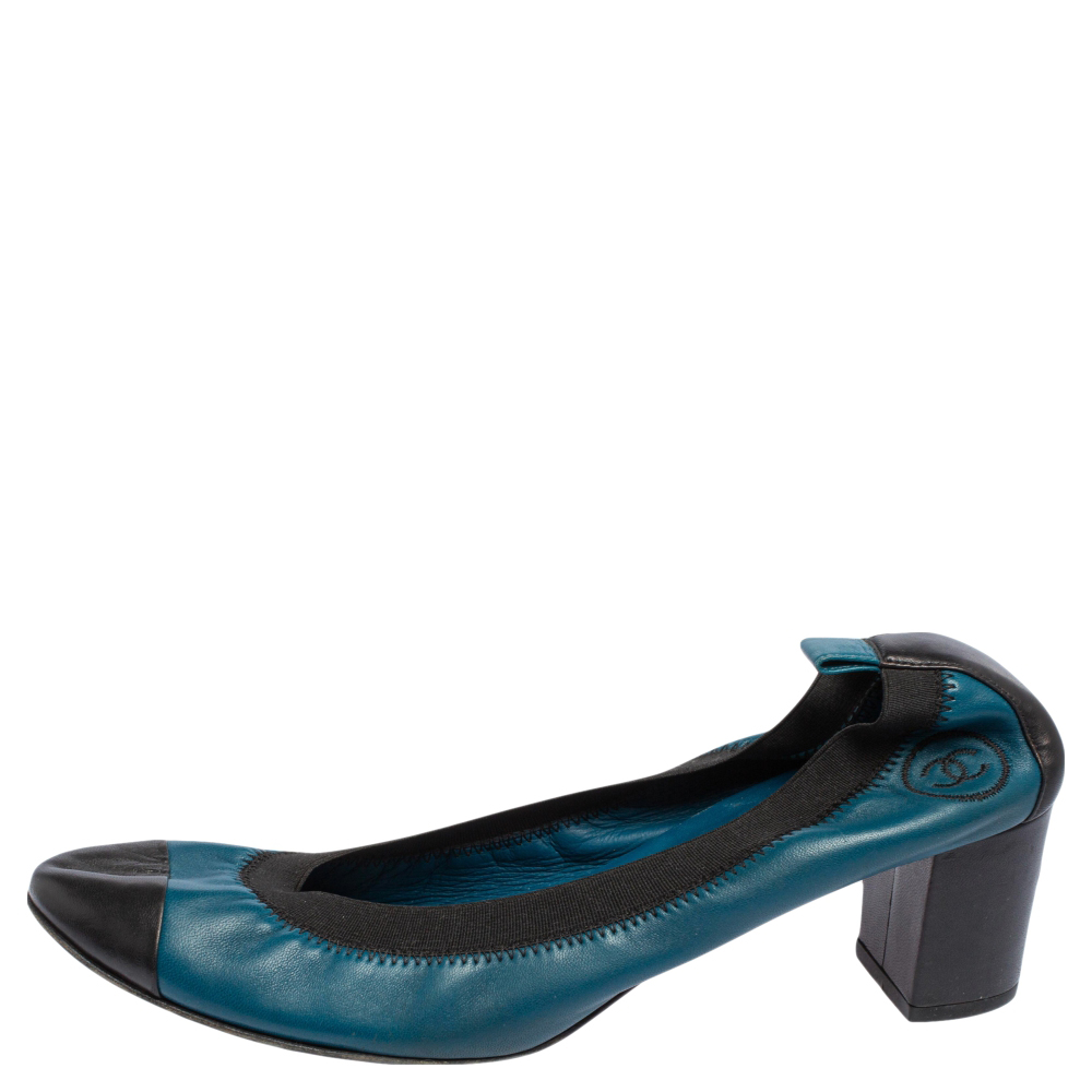 

Chanel Blue Leather CC Scrunch Block Heel Pumps Size