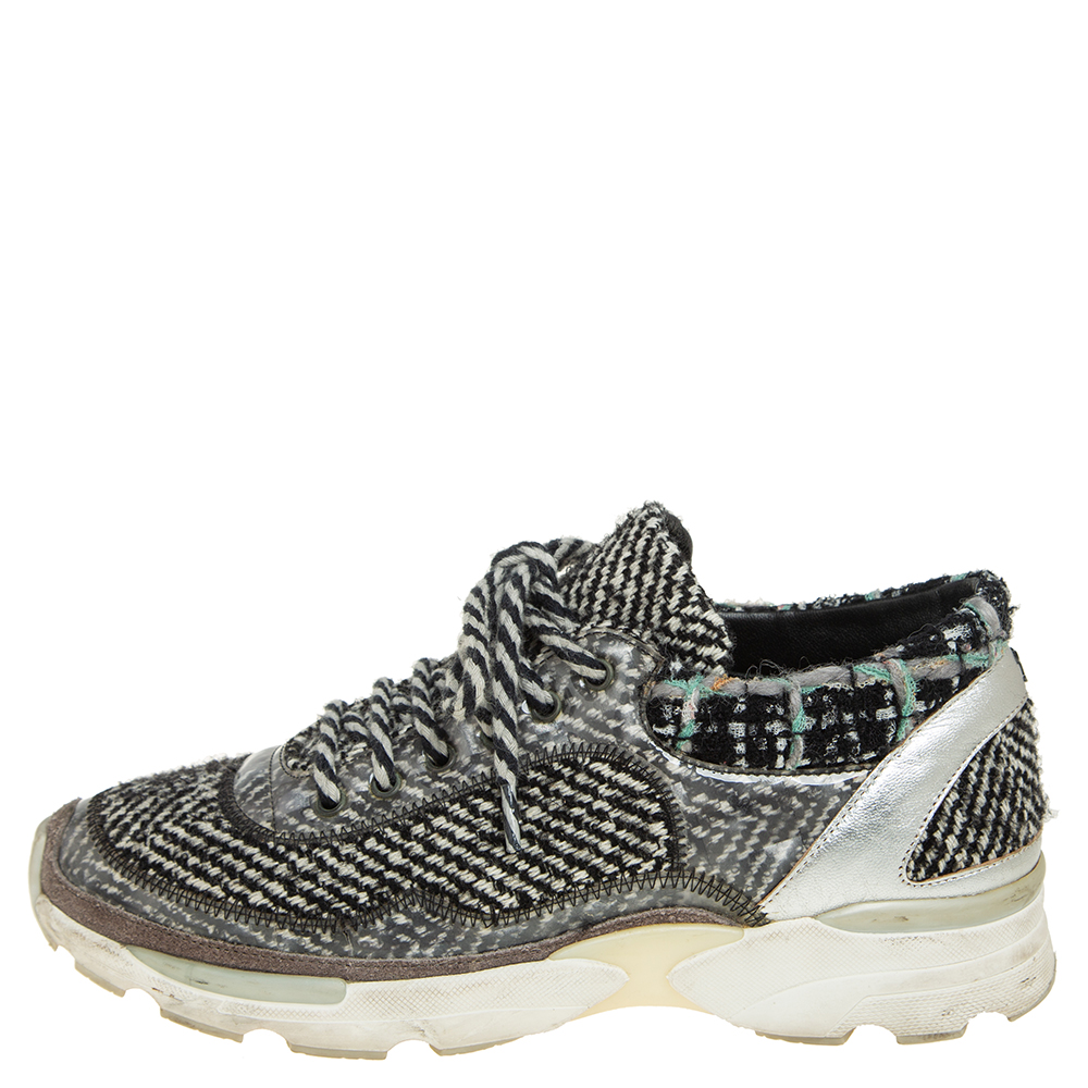 

Chanel White/Black Tweed and Leather Lace Up Sneakers Size