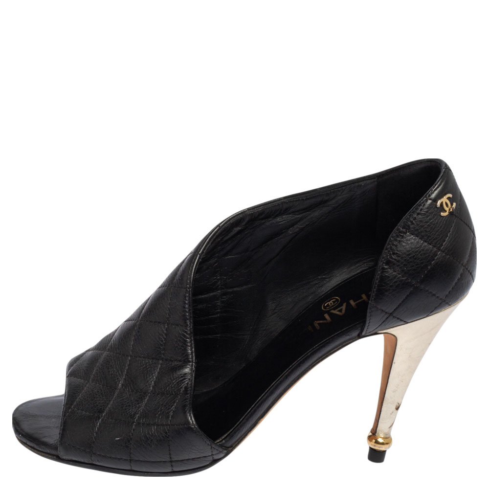 

Chanel Black Quilted Leather CC Open Toe Pumps Size