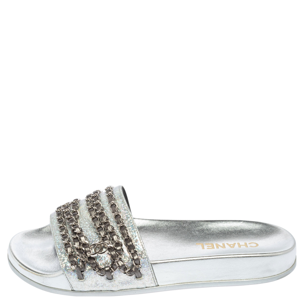 

Chanel Metallic Silver Leather CC Chain Embellished Flat Slides Size