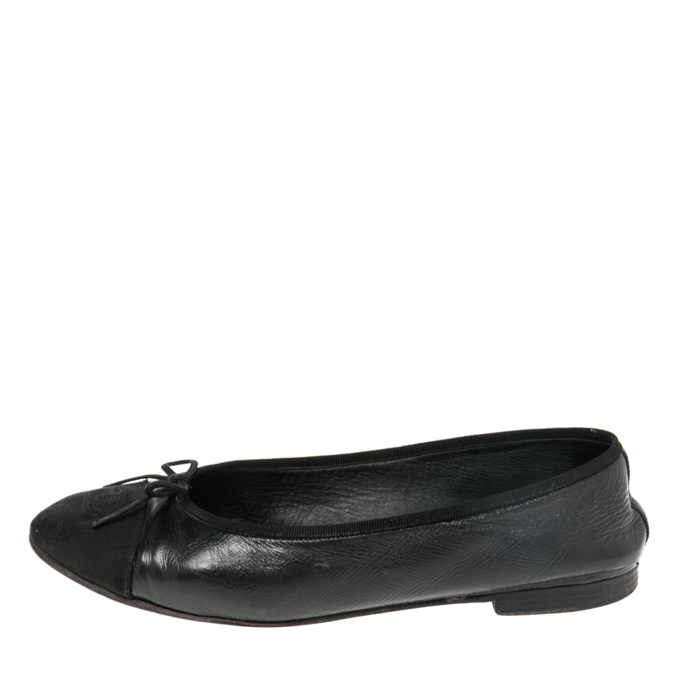 

Chanel Black Leather And Canvas CC Cap Toe Bow Ballet Flats Size