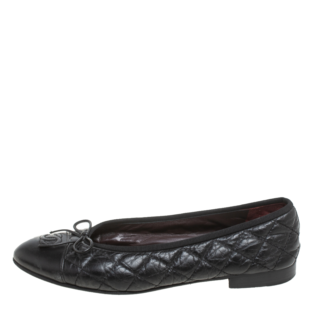 

Chanel Black Quilted Leather CC Cap Toe Bow Flats Size