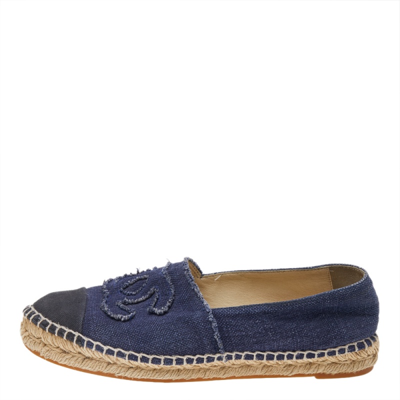 

Chanel Blue Denim CC Espadrille Flats Size