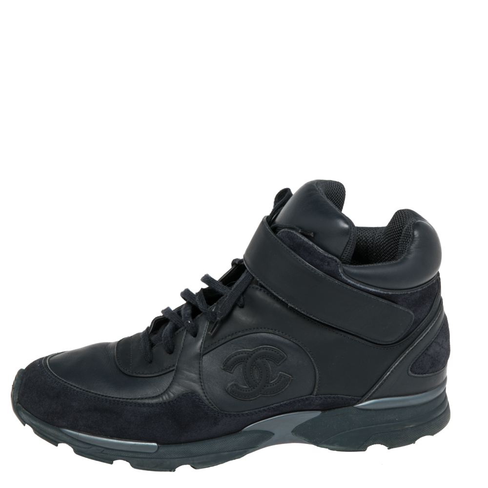 

Chanel Navy Blue Leather And Suede CC High Top Sneakers Size