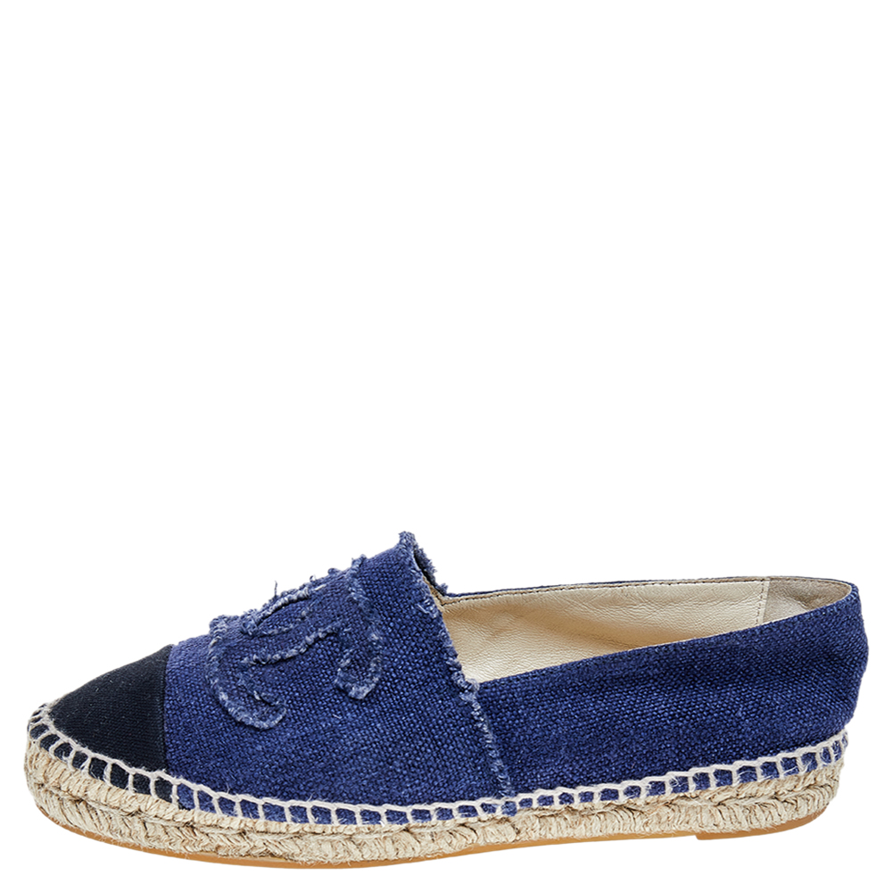 

Chanel Blue/Black Canvas CC Espadrille Flats Size