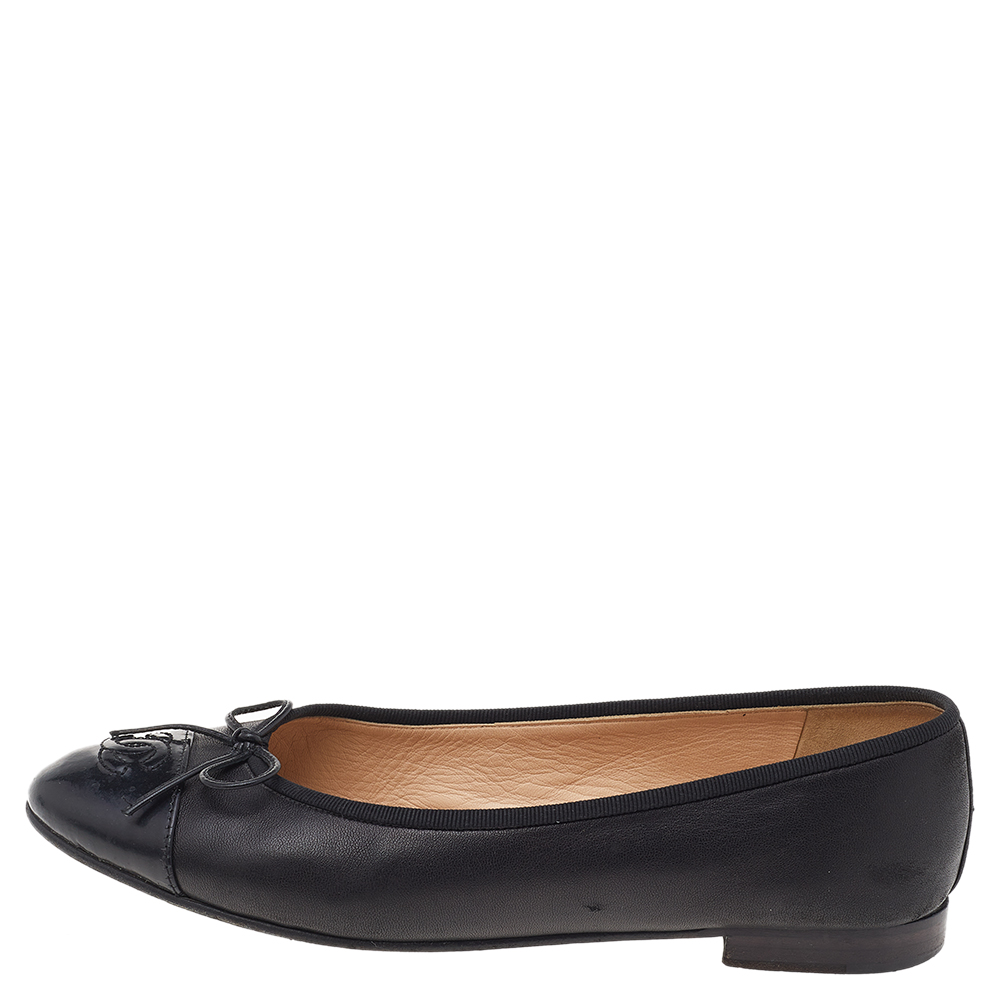 

Chanel Black Leather CC Bow Ballet Flats Size