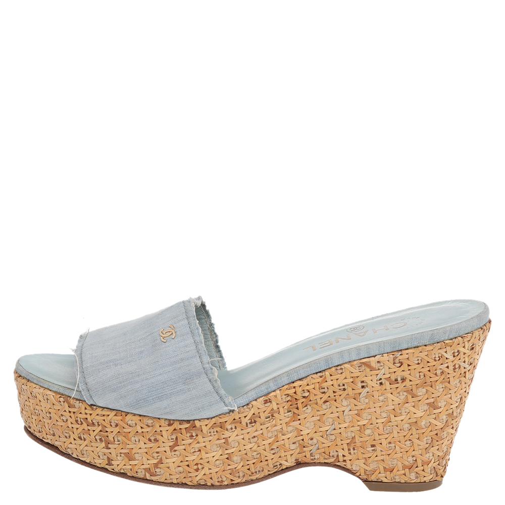 

Chanel Blue Fabric Open Toe Raffia Wedge Platform Slide Sandals Size 38.5