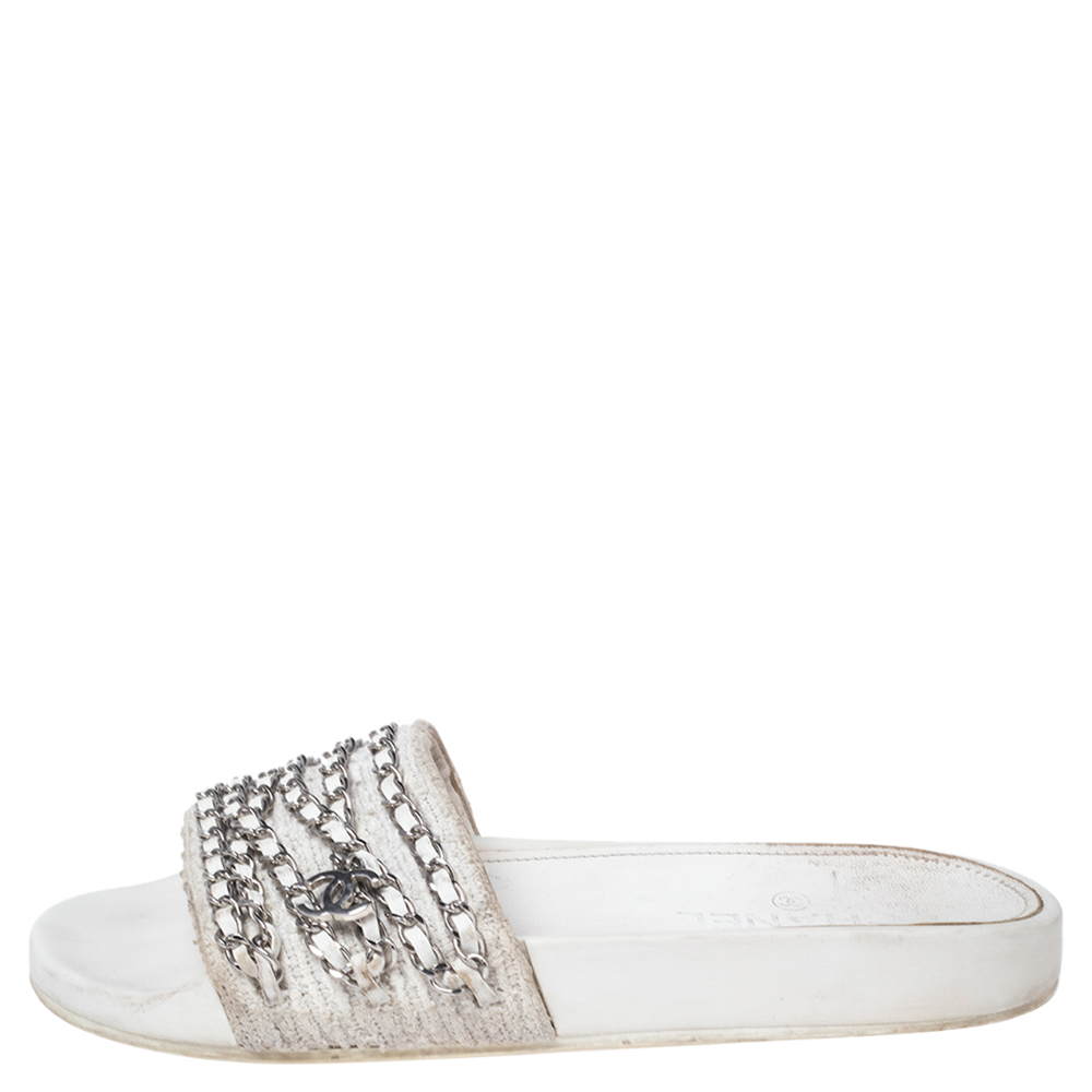 

Chanel White Tweed Tropiconic Chain Detail Flat Sandals Size