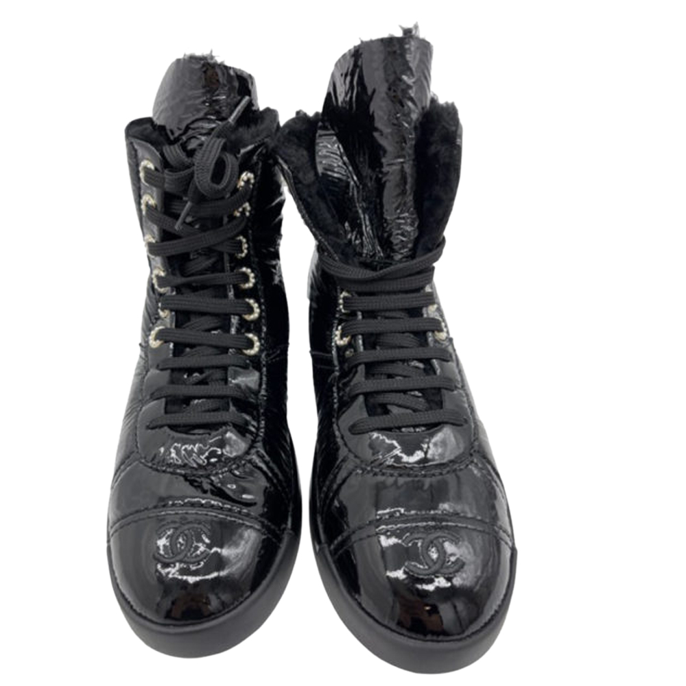 

Chanel Black Patent Leather CC Boots Size EU  (UK5