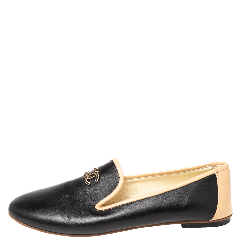 

Chanel Black/Cream Leather CC Ballet Flats Size