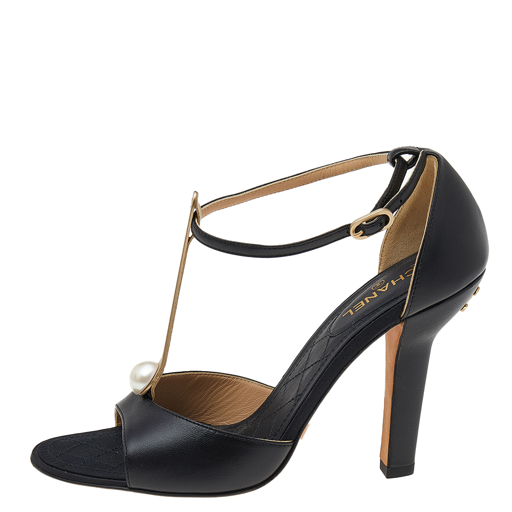 

Chanel Black Leather Pearl CC Ankle Strap Sandals Size
