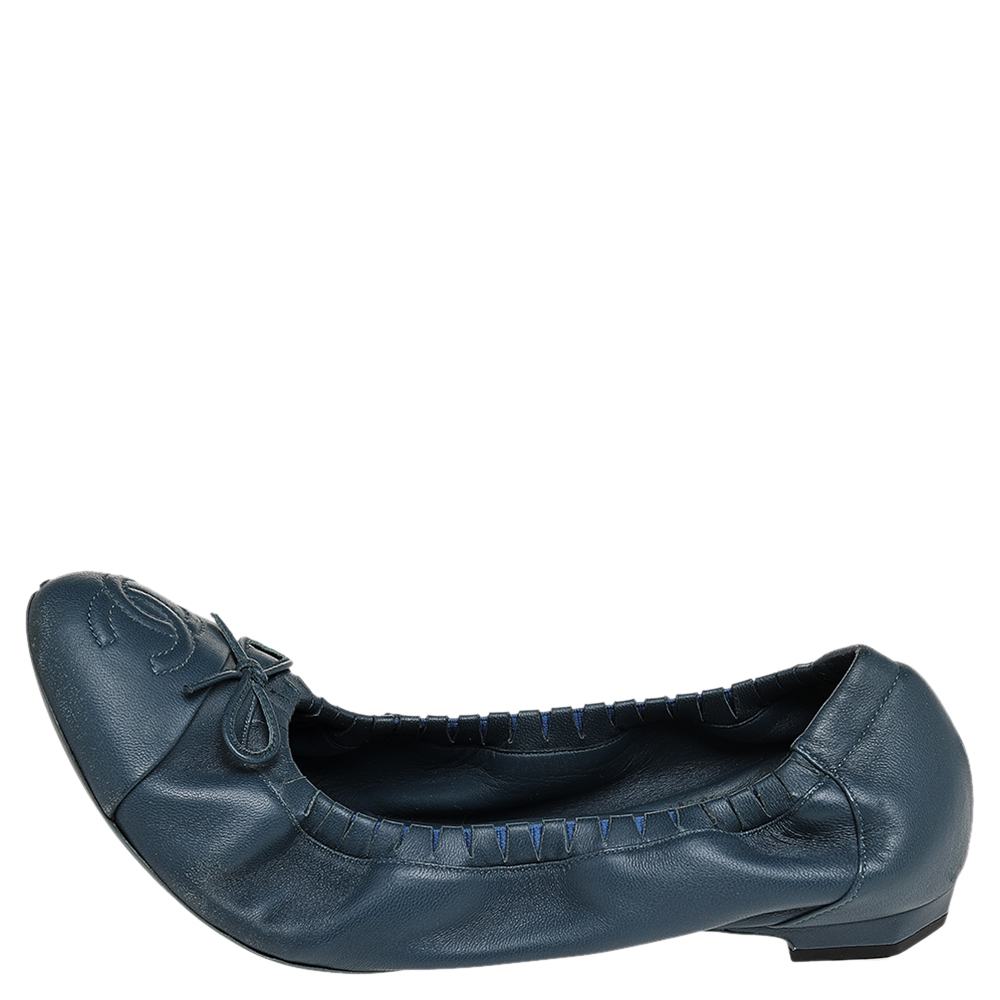 

Chanel Blue Leather CC Bow Scrunch Ballet Flats Size