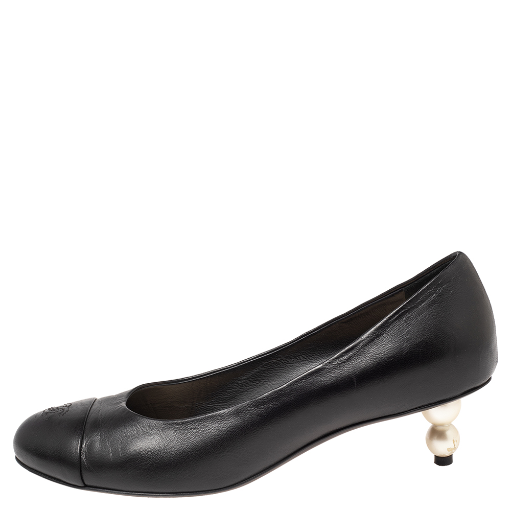 

Chanel Black Leather Faux Pearl Heel CC Cap Toe Pump Size