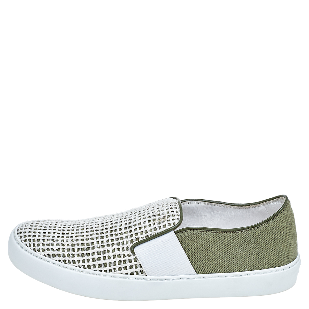 

Chanel Green Tweed Fabric CC Logo Slip on Sneakers Size, White