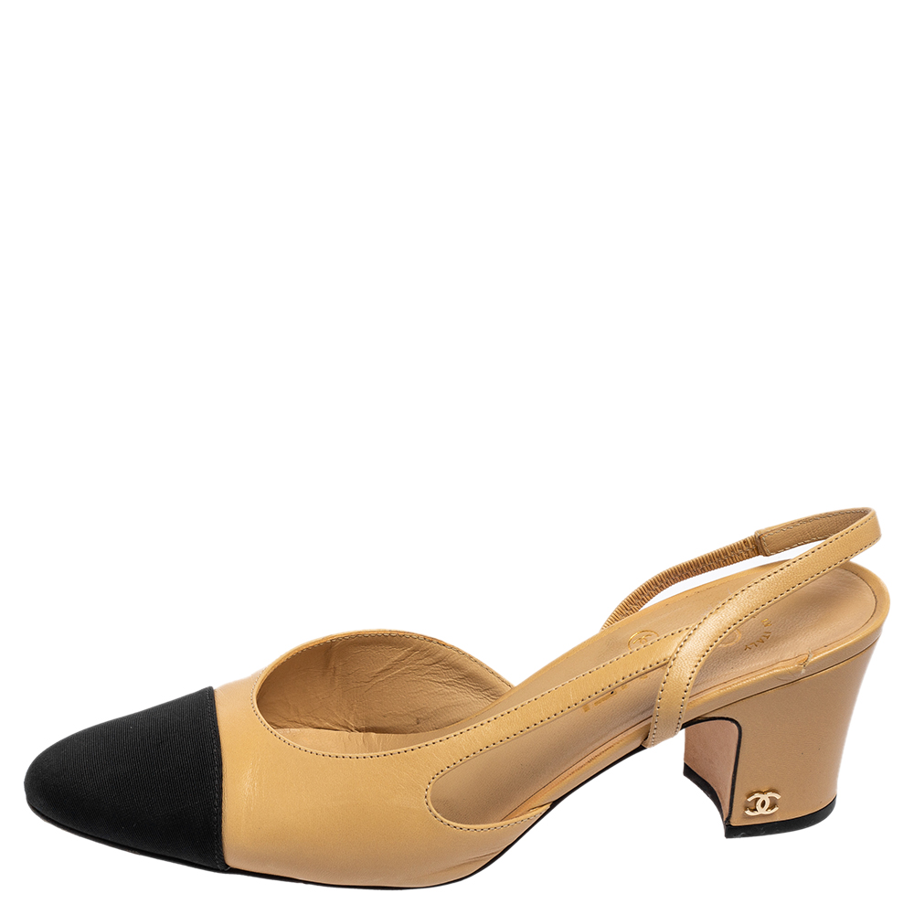 

Chanel Beige/Black Leather And Canvas CC Cap Toe Slingback Pumps Size