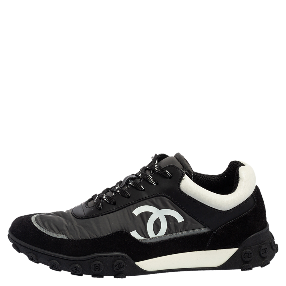 

Chanel Multicolor Nylon, Suede and Leather CC Low Top Sneakers Size