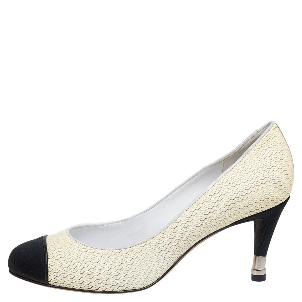 

Chanel Off White/Black Leather And Canvas CC Cap Toe Pumps Size