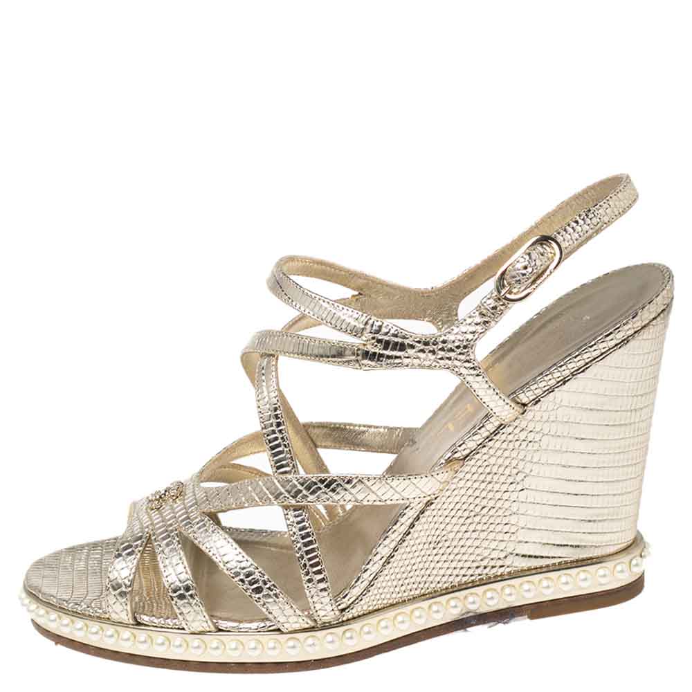 

Chanel Dull Gold Lizard Embossed Leather Pearl Embellished Wedge Sandals Size