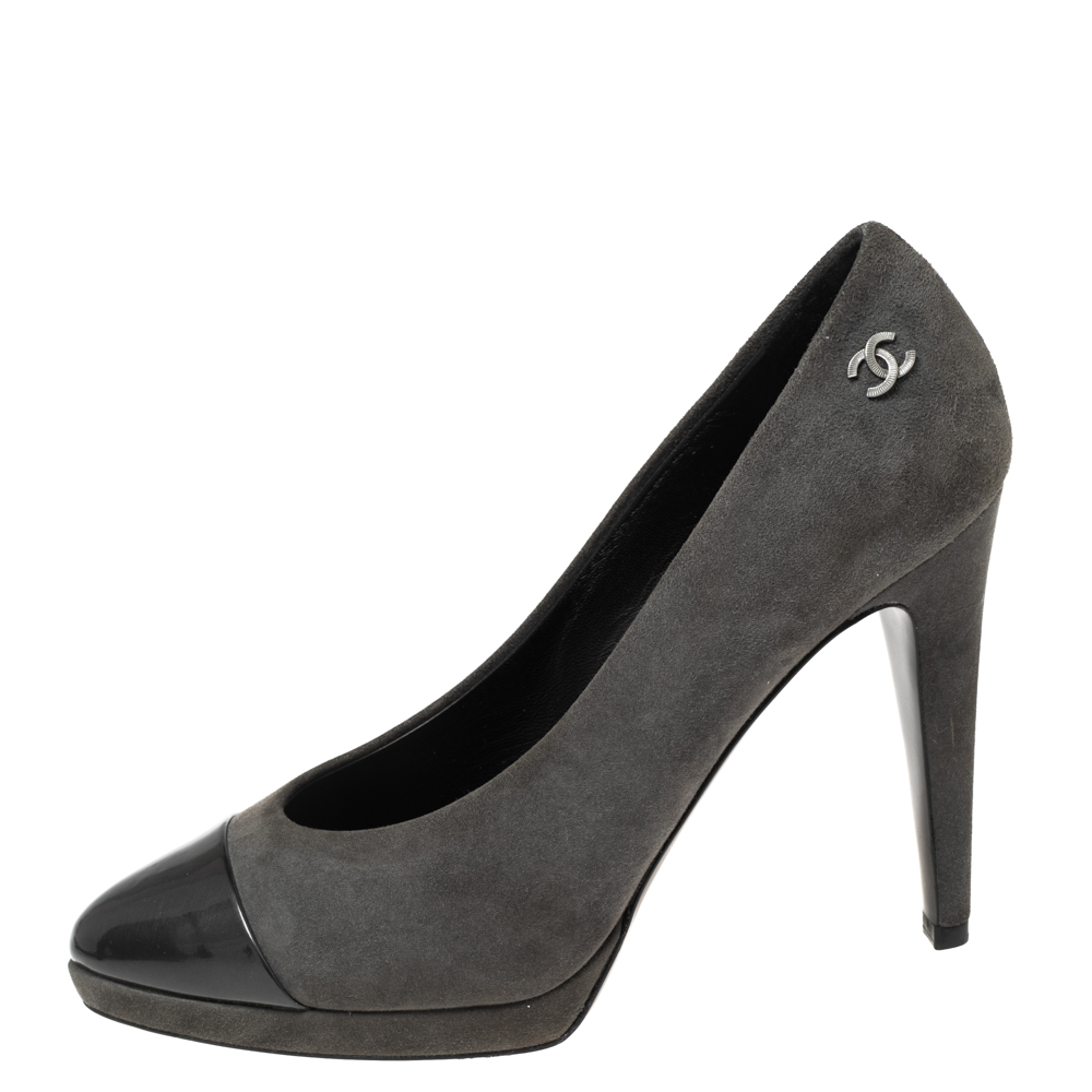 

Chanel Dark Grey Suede And Patent Cap Toe CC Pumps Size