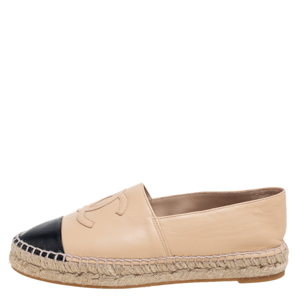 

Chanel Beige/Black Leather CC Cap Toe Flat Espadrille Size