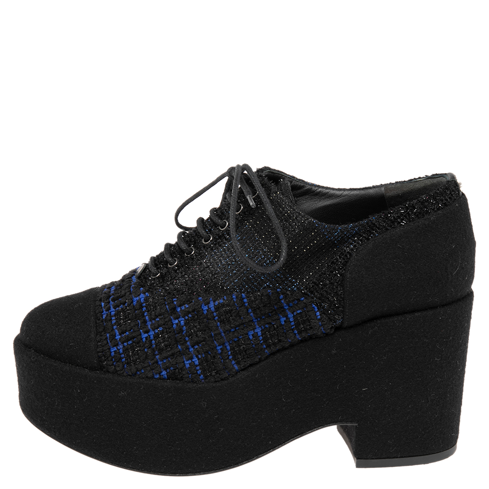 

Chanel Black/Blue Wool and Tweed CC Lace Up Platform Sneakers Size