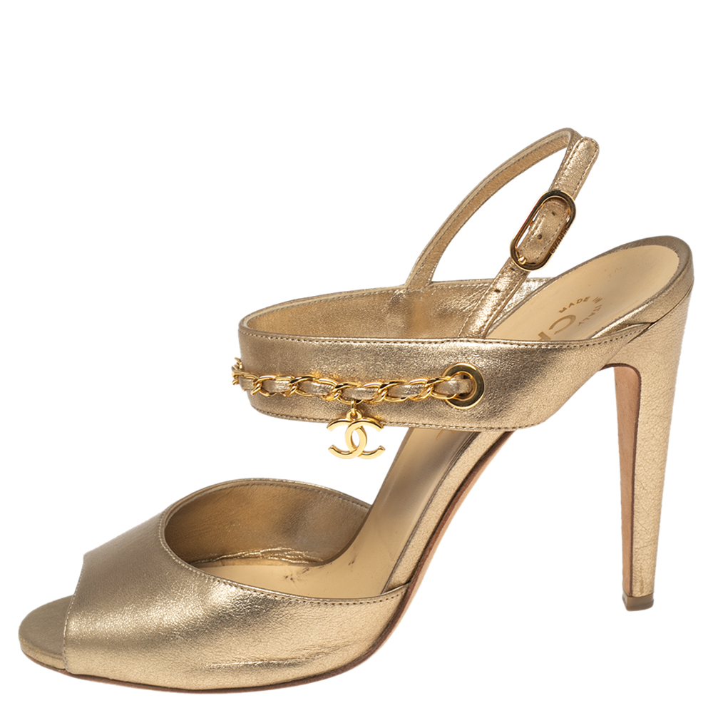 

Chanel Gold Leather Chain Embellished Slingback Sandals Size, Metallic