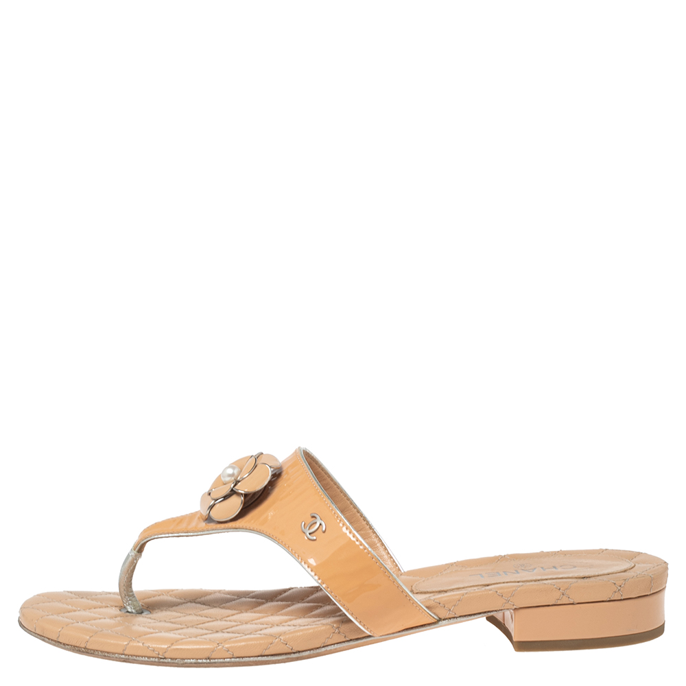 

Chanel Beige Patent Leather Camellia Thong Flat Sandals Size