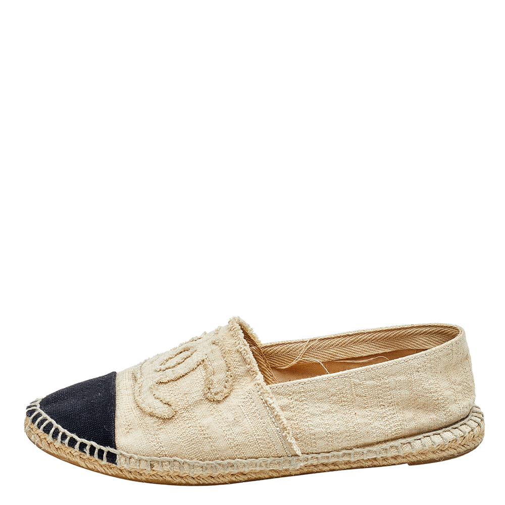 

Chanel Beige Canvas CC Espadrille Flats Size
