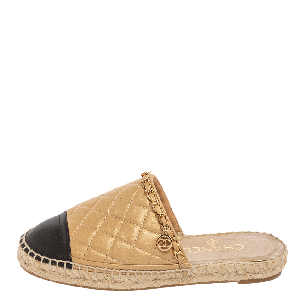 

Chanel Metallic Gold/Black Quilted Leather Mule Flat Sandals Size