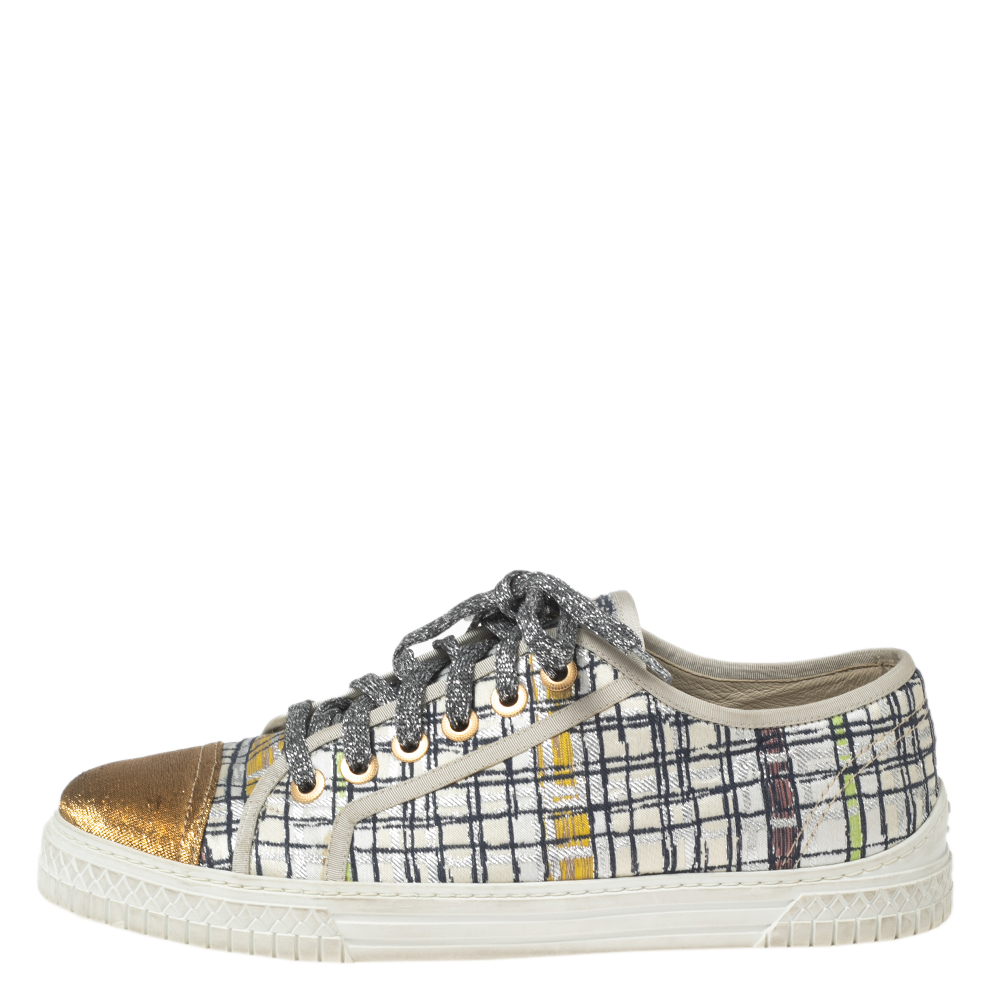 

Chanel White Printed Fabric and Gold Lurex Cap Toe Low-Top Sneakers Size