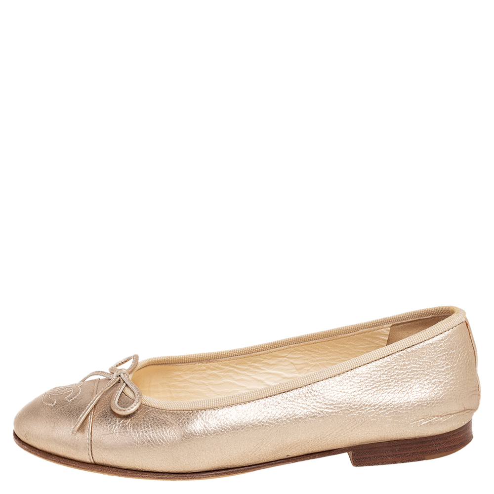 

Chanel Metallic Gold Leather CC Cap Toe Bow Ballet Flats Size