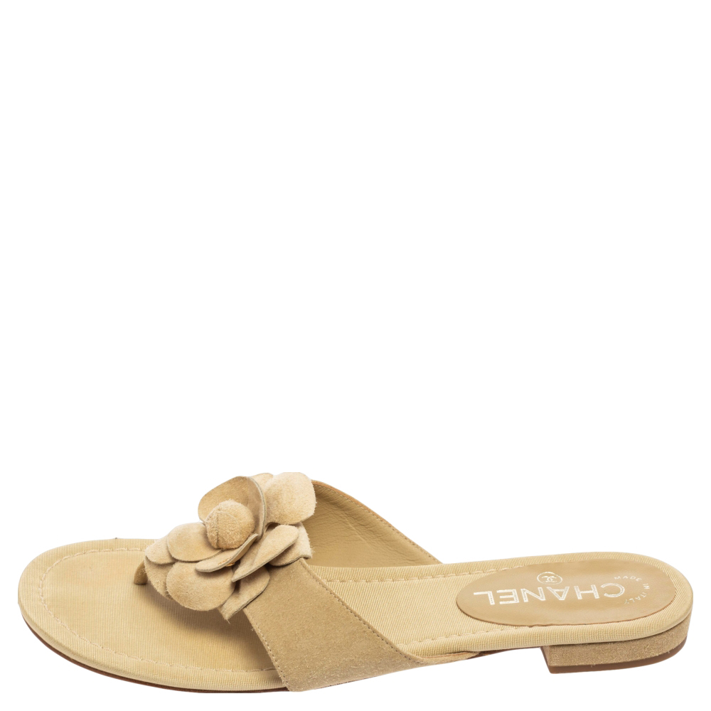 

Chanel Beige Suede CC Camellia Flower Flat Thong Sandals Size