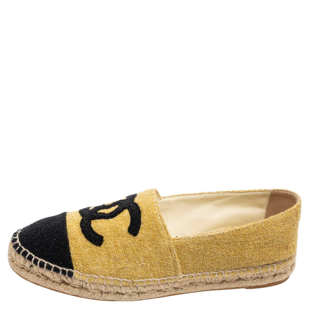 

Chanel Gold/Black Glitter Wool CC Cap-Toe Flat Espadrilles Size