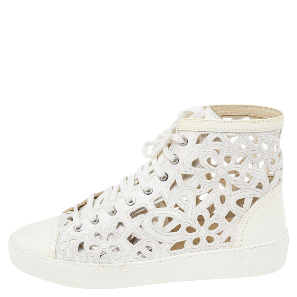 

Chanel White/Cream Patent And Leather CC High Top Sneakers Size