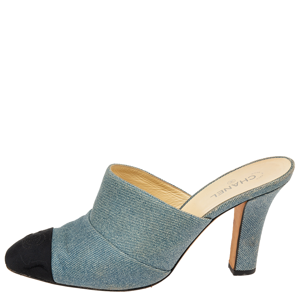 

Chanel Blue/Black Denim and Fabric CC Cap Toe Mules Size