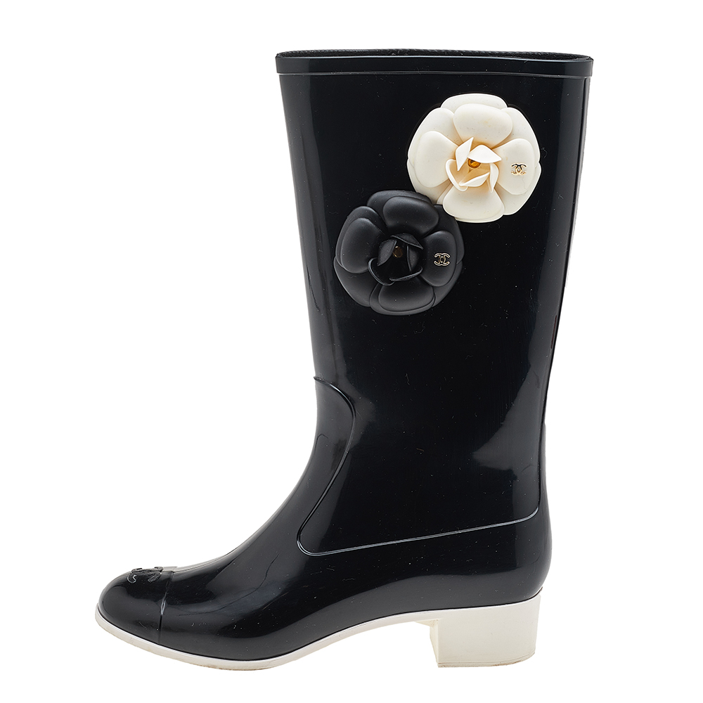 

Chanel Black Rubber Camellia Rain Boots Size